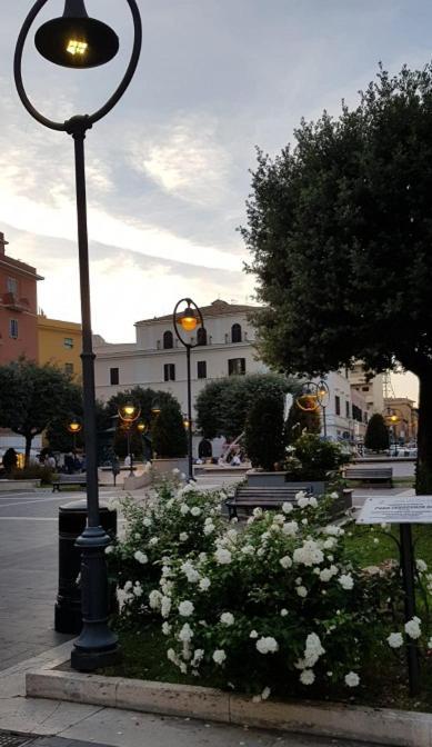 Regal House Anzio 2 Hotel Bagian luar foto