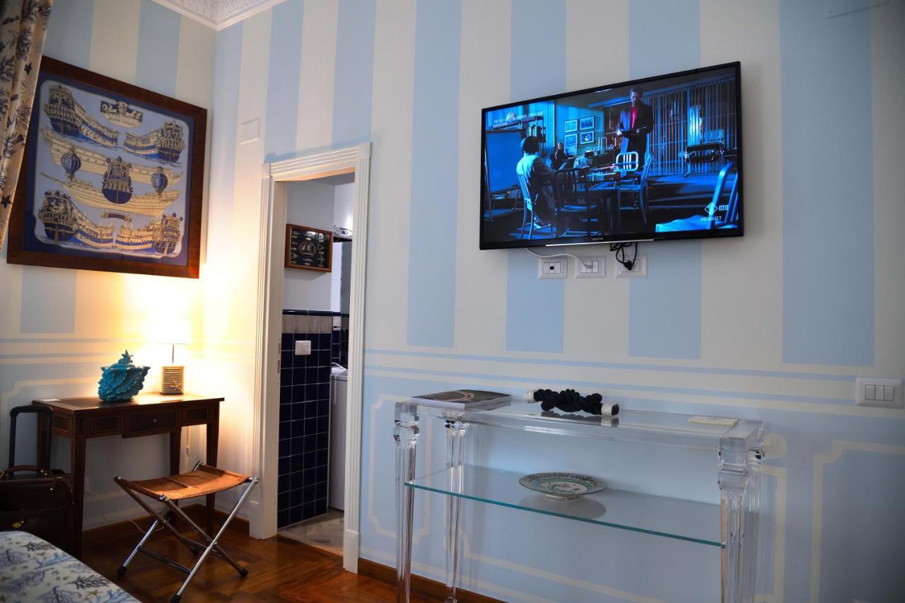 Regal House Anzio 2 Hotel Bagian luar foto